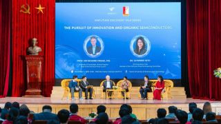 Nhà khoa học Mỹ: ‘VinFuture đưa đóng góp của phụ nữ làm khoa học ra ánh sáng toàn cầu’