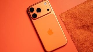 iPhone 17 Pro Max hàng cũ giờ đã có giá cực tốt, chốt mua xài 6 năm chạy vẫn mượt