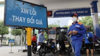 Giá xăng dầu leo thang từng ngày, Bộ Công Thương lập tức tính phương án điều hành mới