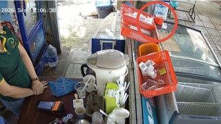 Sự thật bất ngờ vụ nhân viên Thảo Cầm Viên Sài Gòn bị tố không cho khách xin nước nóng pha sữa cho con