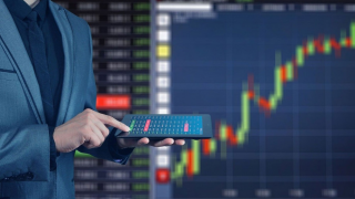 Loạt thiếu gia và lãnh đạo doanh nghiệp mạnh tay chi hơn 2.000 tỷ ‘bắt đáy’ cổ phiếu