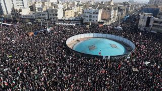 Iran đặt điều kiện đàm phán ngừng bắn, cảnh báo eo biển Hormuz và phản ứng từ Mỹ khi xung đột tiếp tục leo thang