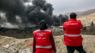 Căng thẳng Mỹ – Iran chưa hạ nhiệt: Tàu bị tấn công ở Hormuz, nguy cơ khủng hoảng dầu toàn cầu