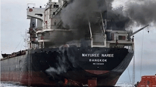 Xót xa trước tình cảnh ‘ngàn cân treo sợi tóc’ của hơn 20.000 thủy thủ mắc kẹt tại eo biển Hormuz