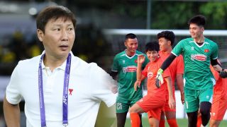 Danh sách ĐT Việt Nam có biến động lớn, HLV Kim Sang-sik loại 2 thủ môn trước 'đại chiến' Malaysia