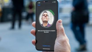 iPhone XR vẫn mượt như nhung với iOS 18 tại thời điểm tháng 3/2026, màn tai thỏ 60Hz như iPhone 17e