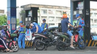 Giá xăng dầu điều chỉnh nhiều phiên liên tiếp, diễn biến thị trường năng lượng gây chú ý