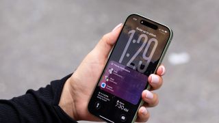 Không đùa, iPhone 17 giờ chỉ nhỉnh 19 triệu đồng, đáng mua hơn iPhone Air nhiều lần!