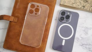 Vì sao ngày càng nhiều người không dùng ốp lưng điện thoại?