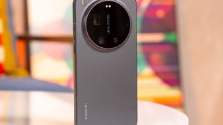 Giá Xiaomi 17 Ultra mới nhất 16/3: Giảm tới 6 triệu gây áp lực cho Galaxy S26 Ultra, camera cực đỉnh