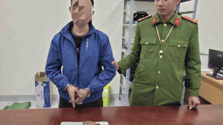 Công an Quảng Ngãi thông tin nóng danh tính thanh niên bị phát hiện đang giữ khẩu súng có 6 viên đạn