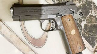 Nghi nổ súng tại khách sạn ở Vĩnh Long, nhóm người rời đi để lại tiền mặt và nhiều tang vật tại hiện trường