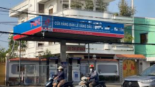 Trong lúc giá xăng biến động mạnh, 1 cây xăng ở Vĩnh Long đột ngột đóng cửa: Hé lộ sự thất phía sau