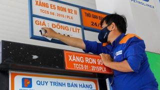 Giá xăng Việt Nam hôm nay tăng dựng đứng, một nước láng giềng cũng đau đầu vì xăng lên 47.000 đồng/lít