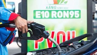 Xăng E10 chiếm sóng thị trường: Rẻ hơn xăng thường, nhưng có một điều khiến tài xế 'phải suy nghĩ'