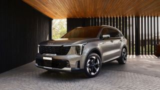 ‘Chơi sát ván’ Fortuner và Ford Everest, Kia Sorento tung ưu đãi giảm giá lăn bánh cuối tháng 3/2026