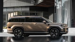 Hyundai Santa Fe 2026 mới chính thức ra mắt: Thiết kế ấn tượng, trang bị đe nẹt Ford Everest, giá rẻ