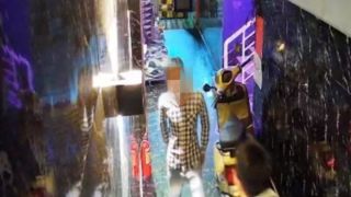 Mâu thuẫn lúc hát karaoke, người đàn ông ở miền Tây bị bạn đâm dao vào tai rồi bỏ trốn biệt