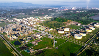 Gián đoạn tại eo biển Hormuz: Một nhà máy lọc dầu Việt Nam có thể thu về hơn 16.000 tỷ đồng