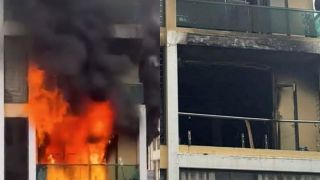 Căn nhà 4 tầng ở Quảng Ninh bốc cháy dữ dội, hiện trường khói đen ngùn ngụt bao trùm