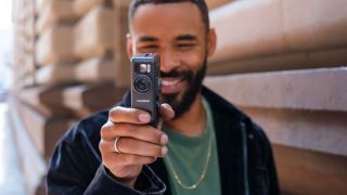 Máy ảnh lấy liền “biết” quay video instax mini Evo Cinema