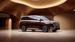 Rẻ gấp 3 lần Toyota Alphard: BYD ‘trình làng’ siêu phẩm MPV điện mới, sạc siêu nhanh 5 phút 70% pin