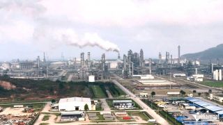 Cận cảnh nhà máy lọc dầu hàng tỷ USD tại Thanh Hóa: Đẩy công suất tối đa cung ứng 9 triệu tấn