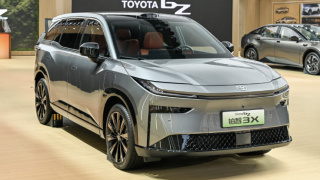 Bộ đôi xe điện nhà Toyota tiếp tục ‘giảm chạm đáy’: Giá hiện tại ‘rẻ như rau’, chỉ từ 358 triệu đồng