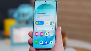 Giá Galaxy S26 Plus chính hãng mới nhất 31/3: Giảm sâu gần chục triệu, AI toàn diện đe nẹt iPhone 17