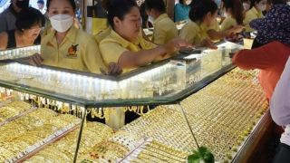 Giá vàng 2026 'đi ngược quy luật': Bất ổn toàn cầu tăng nhưng vàng trong nước vẫn 'đuối sức'?