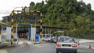 Xe nước ngoài phải có 3/4 bình xăng khi nhập cảnh Brunei, quy định kiểm soát nhiên liệu và mua xăng dầu theo diện riêng