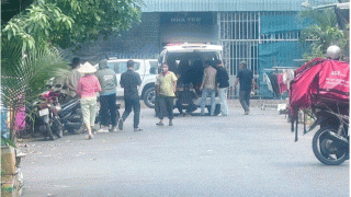 TP.HCM: Con dâu 'sững sờ' khi thấy cảnh mẹ chồng tử vong trong phòng trọ lúc sáng sớm, hoàn cảnh của nạn nhân?