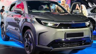 Toyota chính thức ra mắt mẫu SUV cỡ B mới đẹp hơn Corolla Cross: Rộng rãi như Mazda CX-5, giá dễ mua