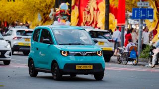 Lên 4 bánh vẫn nhẹ gánh, tài xế mạnh dạn xuống tiền với Minio Green