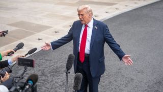 Mỹ thừa nhận chuyển lượng vũ khí 'khổng lồ' cho người biểu tình Iran, tiết lộ vai trò của người Kurd