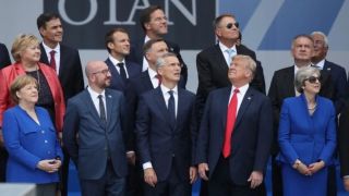 Ông Trump nói đang thử lòng NATO và coi đồng minh như 'hổ giấy', Nga lập tức lên tiếng 'chế giễu'