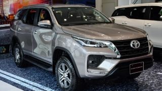 Giá xăng dầu mới nhất 8/4: Dầu diesel gần chạm ngưỡng 45.000 đồng/lít, ô tô máy dầu ế ẩm tại đại lý