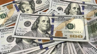 Tỷ giá USD hôm nay: Vietcombank, BIDV giữ ổn định khi USD toàn cầu hạ nhiệt