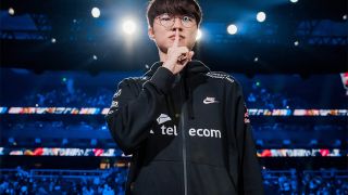Không hổ danh 'Quốc bảo' của Hàn Quốc, Faker trở thành tuyển thủ Esports đầu tiên được in hình lên tem quốc gia