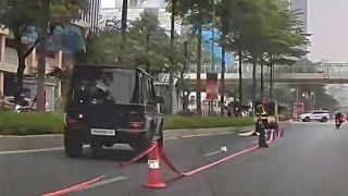 Danh tính người đi bộ bị ô tô Mercedes G63 tông tử vong, tài xế rời khỏi hiện trường, bỏ lại phương tiện