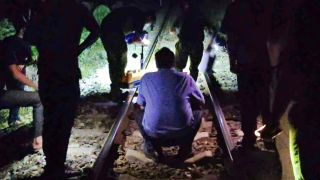 Xác minh danh tính người phụ nữ đi bộ trên đường sắt Bắc – Nam bị tàu hỏa tông tử vong, truy tìm nhân thân