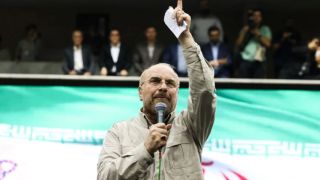 Iran tung đòn đáp trả sau lệnh phong tỏa của Mỹ: Cảnh báo giá xăng tăng vọt đến mức không tưởng