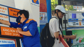 Giá xăng dầu hôm nay 16/4 diễn biến trái chiều: Một loại xăng giá rẻ hơn RON 95 sẵn sàng bán từ 30/4