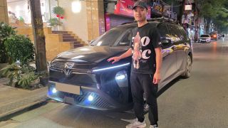 Giá xăng dầu mới nhất chiều 16/4: Ron 92 và Ron 95 cùng tăng, tài xế chốt Limo Green để tiết kiệm