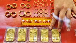 Giá vàng trước bước ngoặt lớn sau khi vượt mốc 4.800 USD: Chuyên gia cảnh báo điều gì?