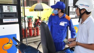 Giá xăng dầu hôm nay: Xăng RON95, xăng E5, dầu diesel giá bao nhiêu? Giá xăng dầu có thể sắp giảm 4.200/lít?
