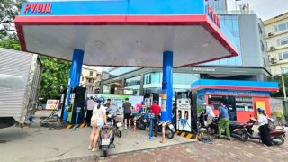 Giá xăng dầu chiều 19/4: Neo cao, lộ loạt doanh nghiệp dự trữ xăng dầu dưới ngưỡng bị 'tuýt còi'