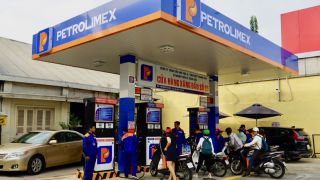 Tin nóng giá xăng dầu tối 19/4: RON 92 và RON 95 ‘rẻ như rau’, ‘khắc tinh’ của Honda SH Mode ra mắt