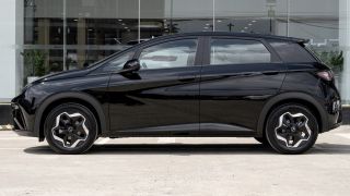 Giá xăng dầu không quan trọng, đây là mẫu ô tô mới không cần đổ xăng tại Việt Nam giá 499 triệu đồng