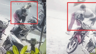 Camera cảnh người đàn ông bất ngờ áp sát xe, lao vào hành hung người phụ nữ không quen biết giữa phố